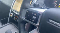 Land Rover Discovery 3.0 D300 Dynamic SE 5dr Auto Diesel Station Wagon